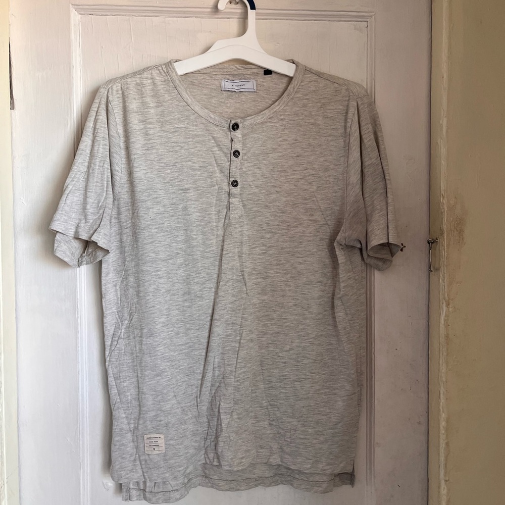 Five Four Gray Henley Tee Shirt Medium